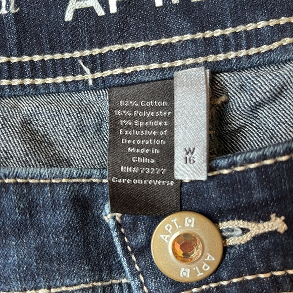 Apt. 9 Women’s, size 16 Bootcut Denim Blue Jeans - Picture 3 of 7